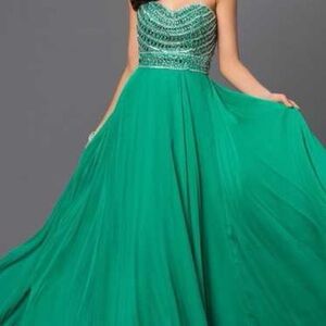 SHERRI HILL Emerald Green Strapless, Beaded Bodice Prom Dress, Size 8
